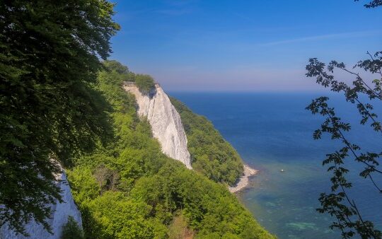 ragile Schönheit: Der Königsstuhl noch ohne "Königsweg". (© Ostseeappartements Rügen)