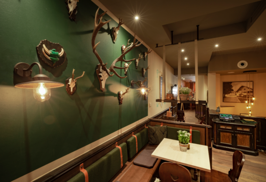 Neues Ambiente im Wirtshaus Ayinger am Platzl ©Platzl Hotels