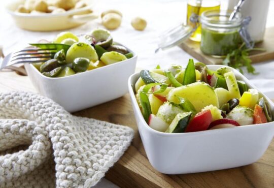 Mediterraner Kartoffelsalat mit Rucolapesto