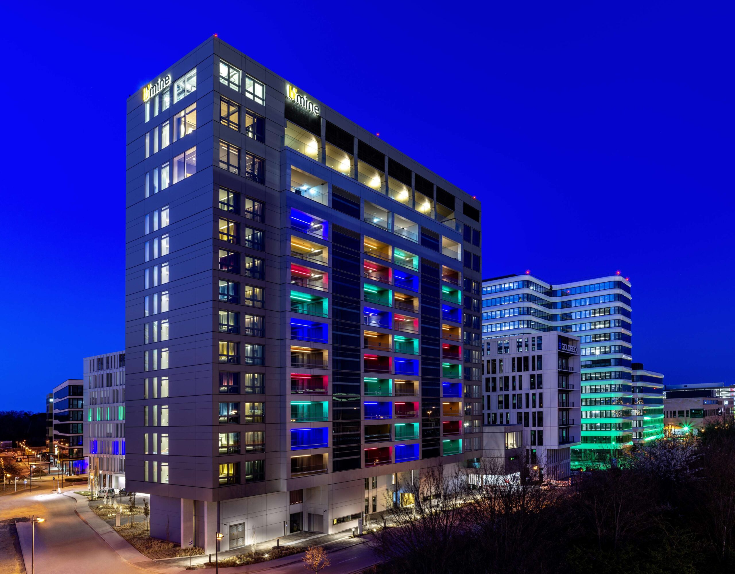 Bildunterschrift: In Central Europe begrüßte WorldHotels unter anderem das b’mine Hotel Frankfurt Airport, mit dem erstmals die Crafted Collection in Deutschland launchte.