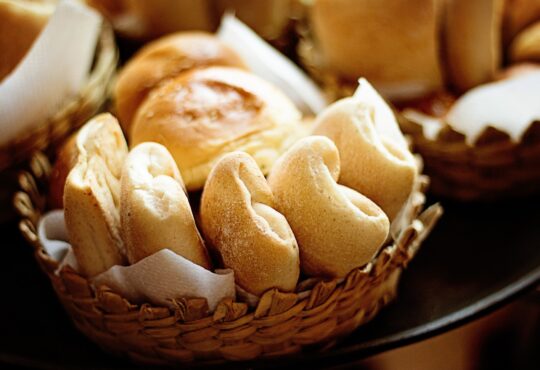 Die Inflation trifft die Beschäftigten in Gaststätten und Bäckereien besonders stark